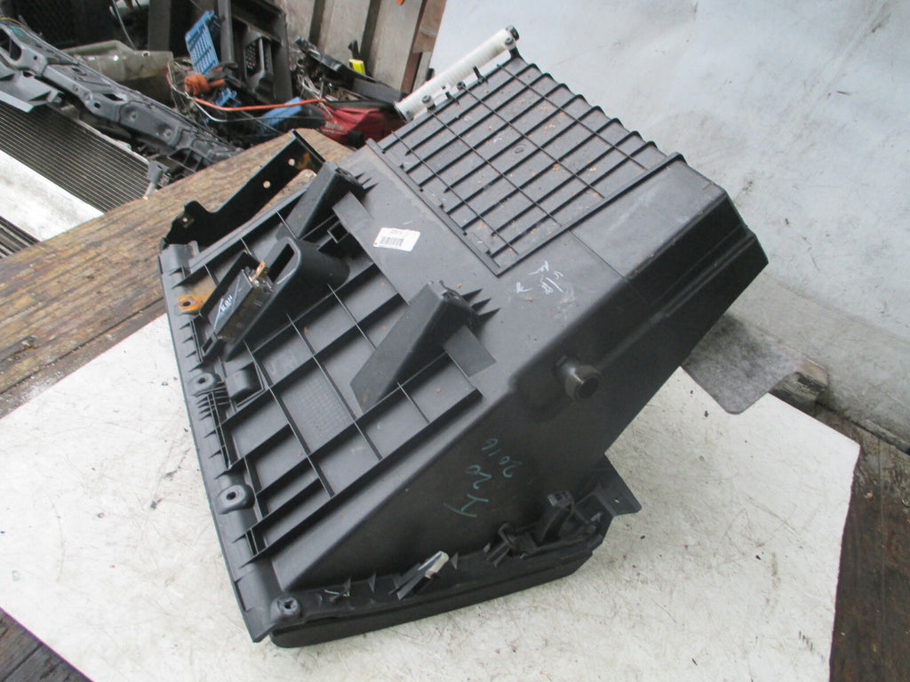 HYUNDAI I20 MK1 NS PASSENGER SIDE STORAGE COMPARTMENT GLOVE BOX 845211J900
