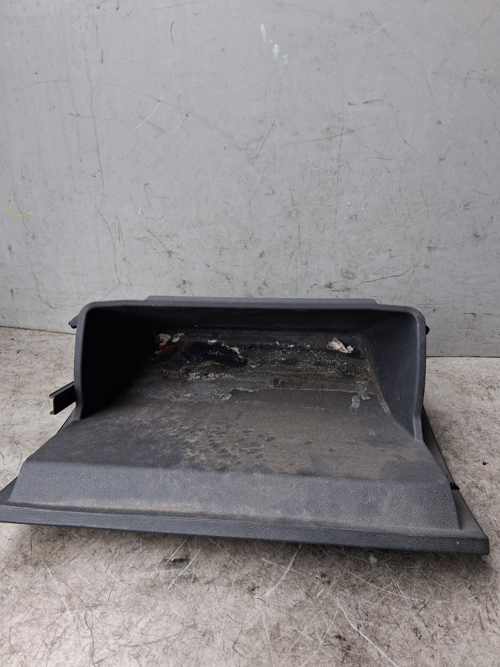 2021 VW VOLKSWAGEN T CROSS DASHBOARD GLOVE BOX STORAGE COMPARTMENT 2GN857121