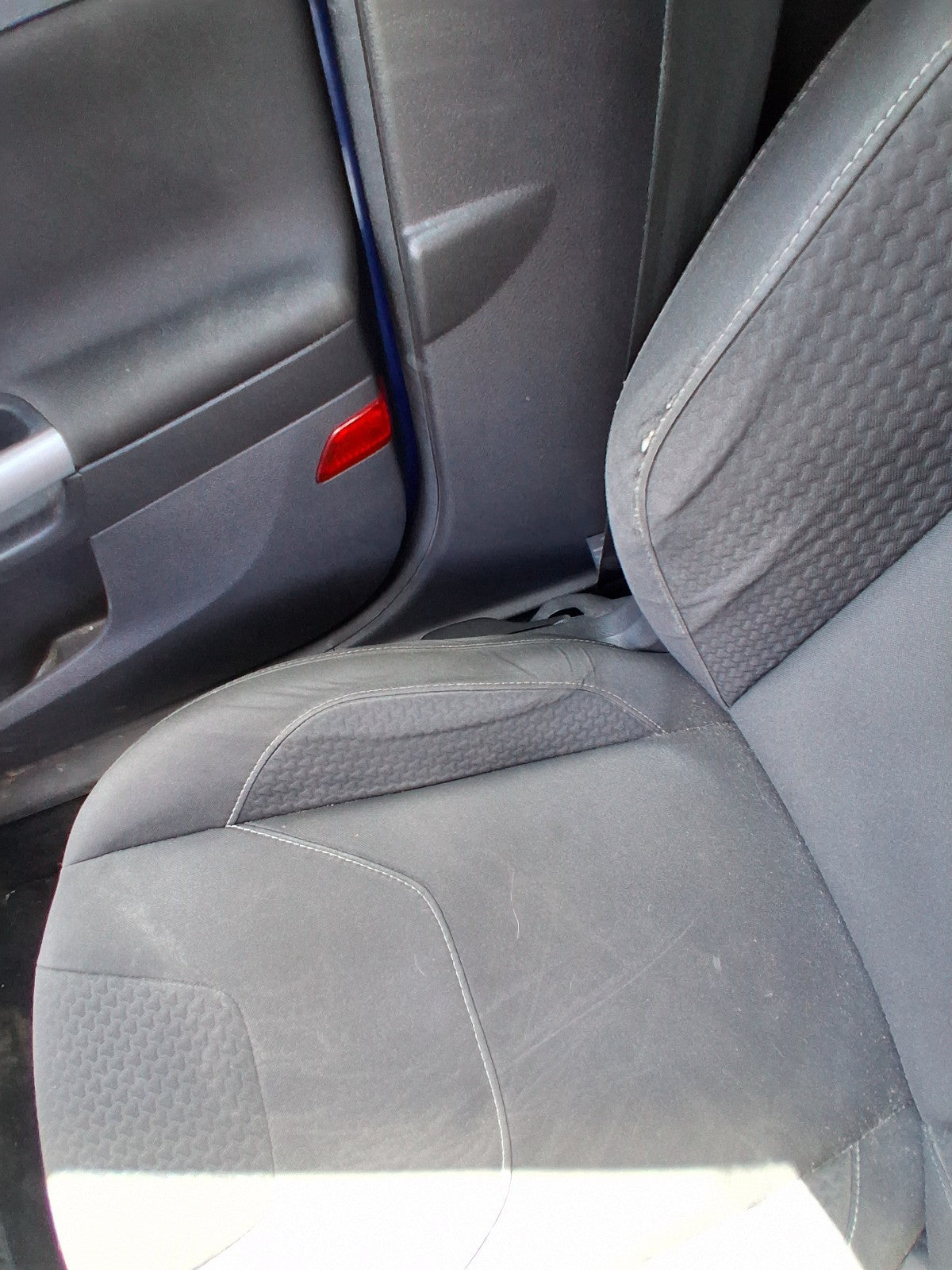 2015 FORD FOCUS MK3 HATCHBACK OSF DRIVER SIDE FRONT COMPLETE SEAT FABRIC
