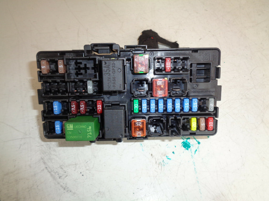 VAUXHALL VIVA 2017 1.0 PETROL FUSE BOX RELAY