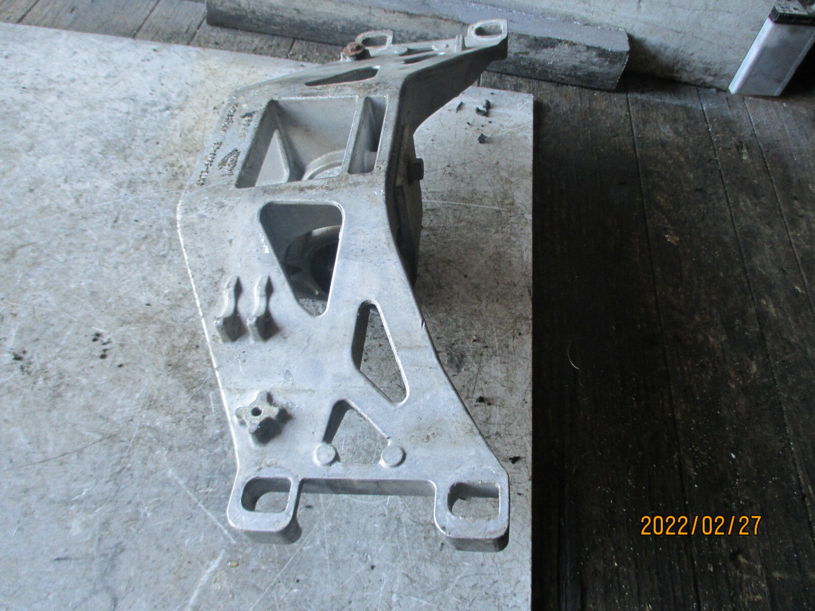 2015 JAGUAR XE 2.0 DIESEL AUTOMATIC GEARBOX MOUNT BRACKET GX735060CB