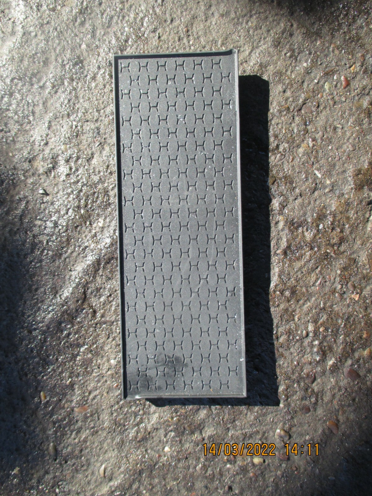 JAGUAR XE 2019 STORAGE COMPARTMENT PLASTIC MAT COVER LX73-045G34-AA