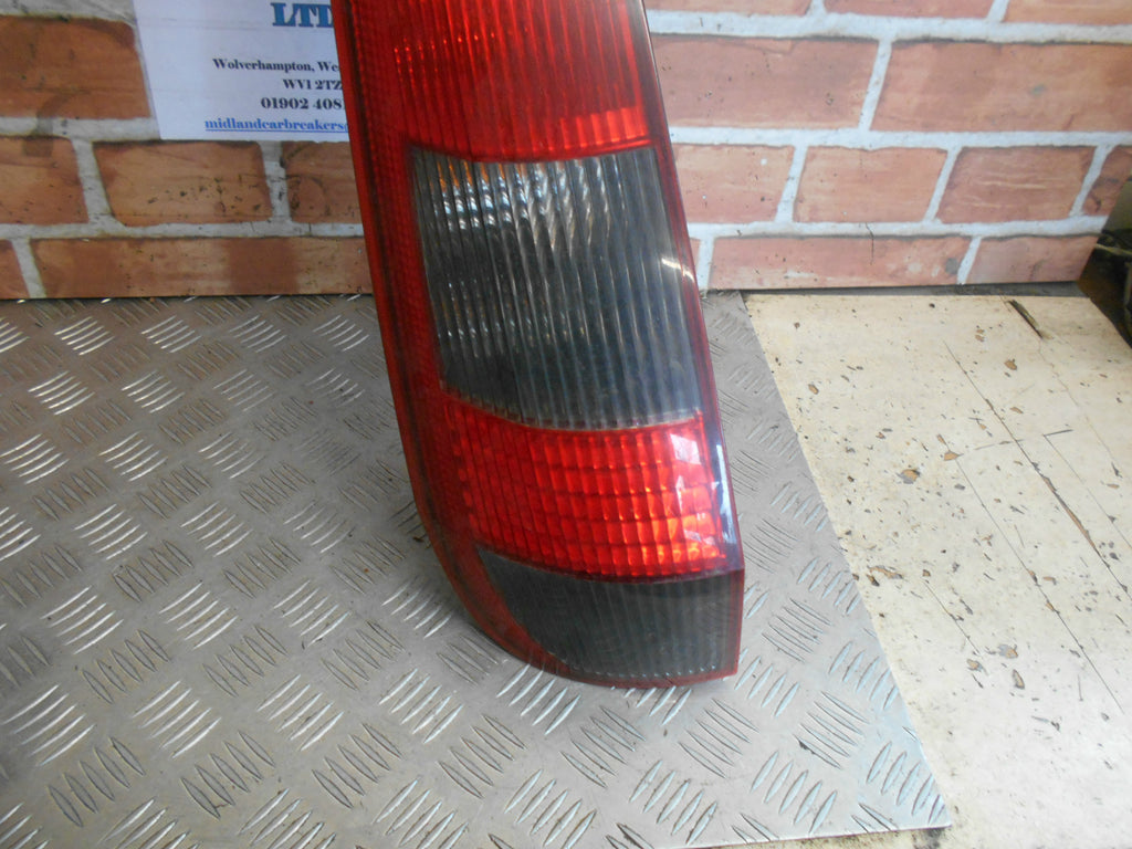 FORD FOCUS MK2 ESTATE 2005 NSR PASSENGER REAR BRAKE TAIL LIGHT 2S61-13405-AF