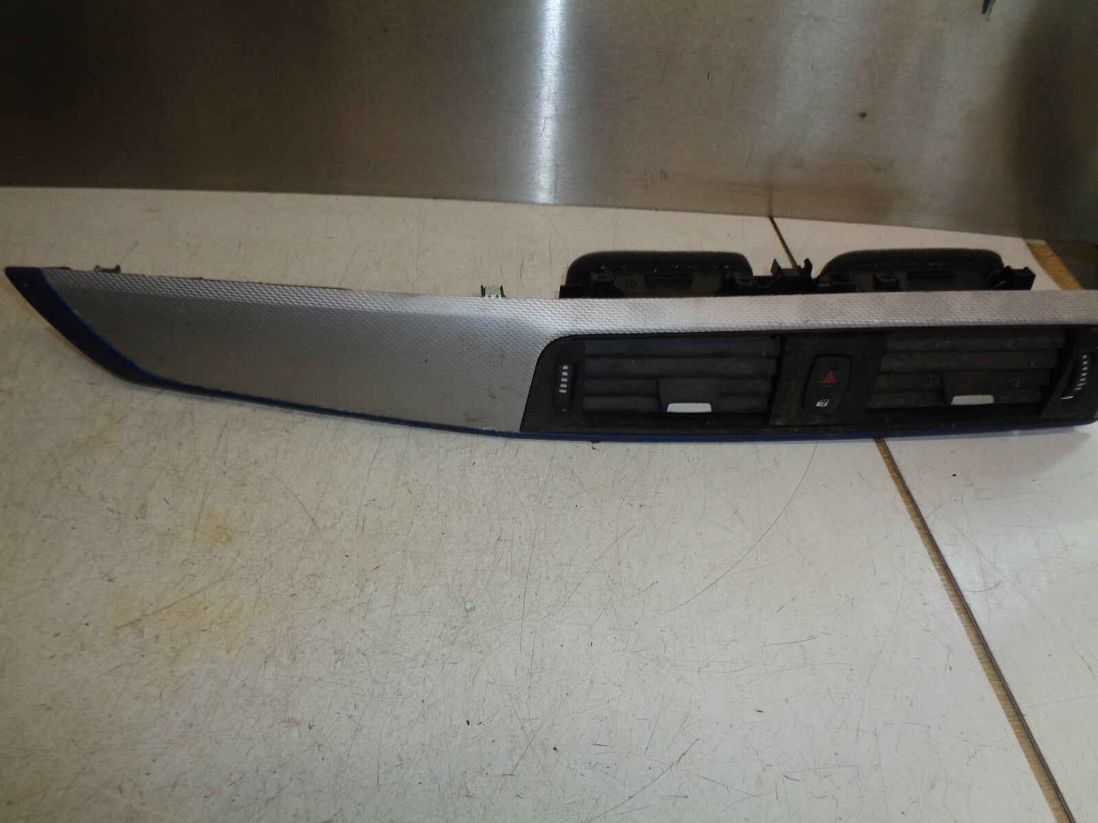BMW 1 SERIES F20 2019 INTERIOR DASH CENTRE TWIN AIR VENT TRIM PANEL 9347435