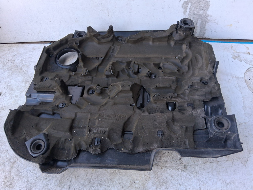 2013 SEAT LEON MK3 2.0 DIESEL TDI ENGINE COVER 04L103925S