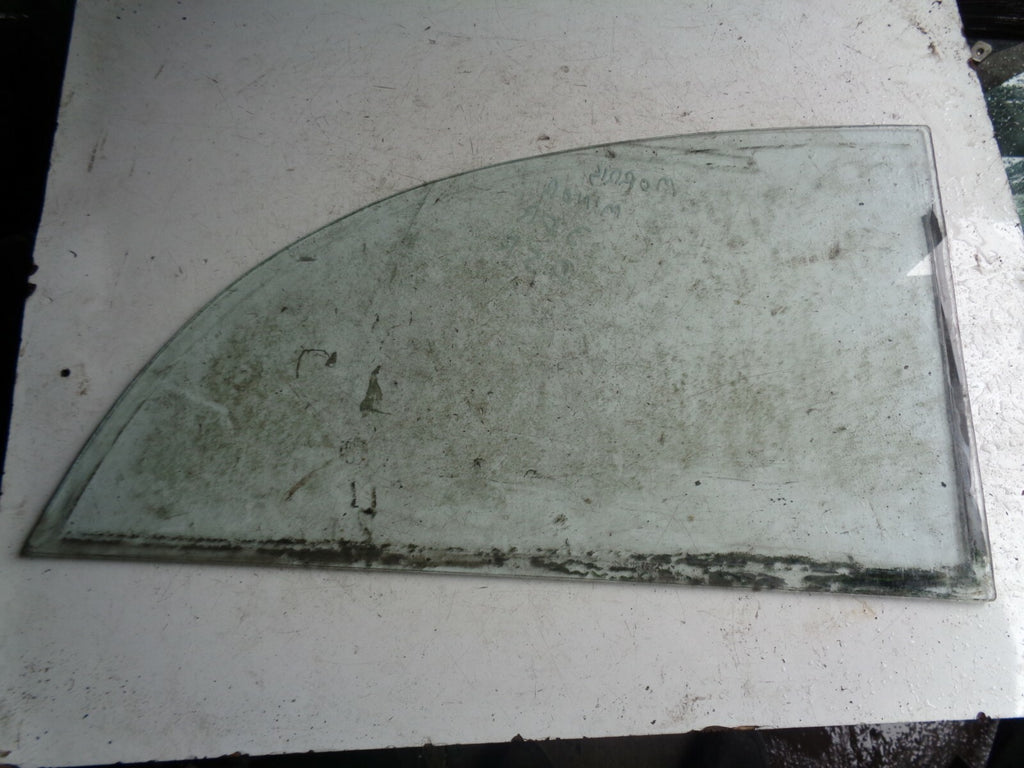 MORRIS MINOR 2 DOOR OSR DRIVER SIDE REAR GLASS