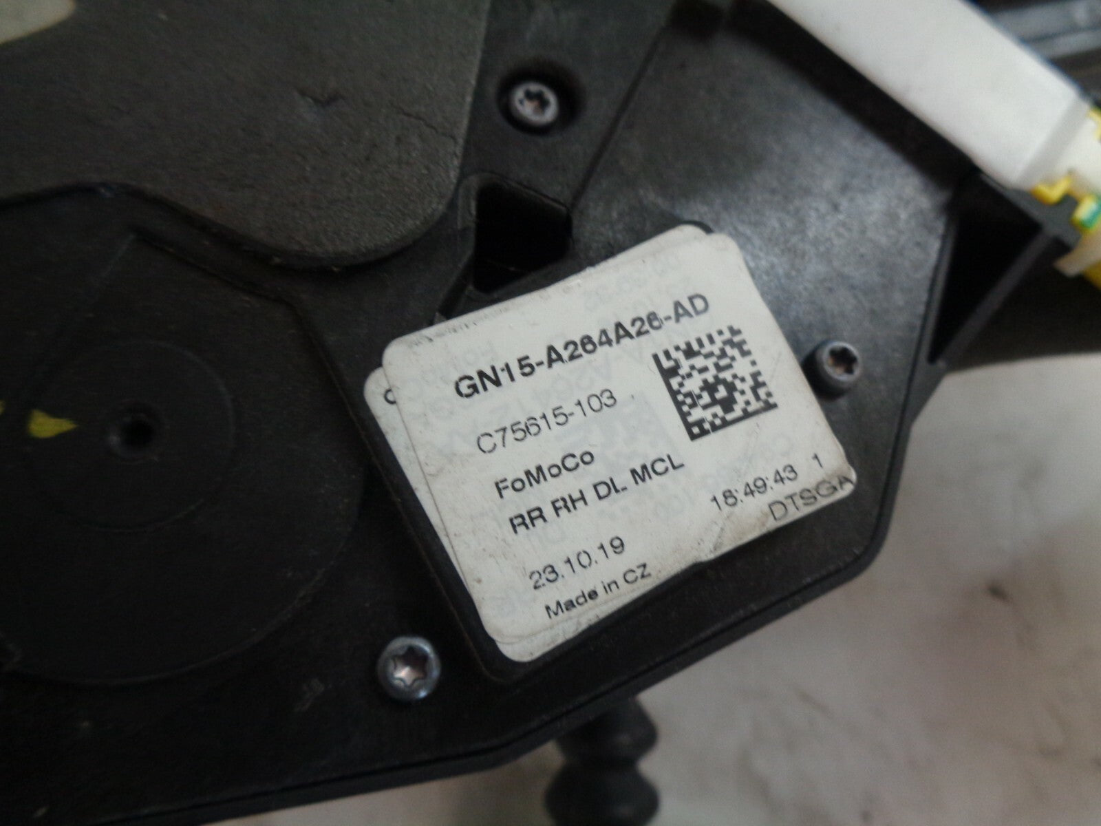 FORD ECOSPORT 2019 5 DOOR OSR DRIVER SIDE REAR DOOR LOCK MECHANISM GN15A264A26
