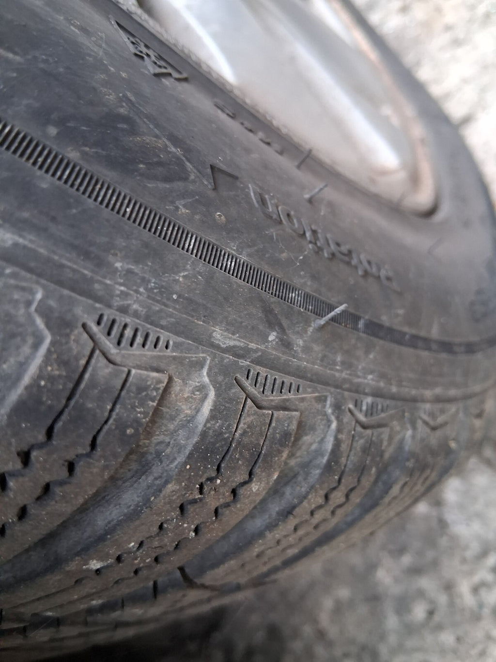2011 BMW 1 SERIES 16 INCH ALLOY WHEEL WITH TYRE 195/55R16