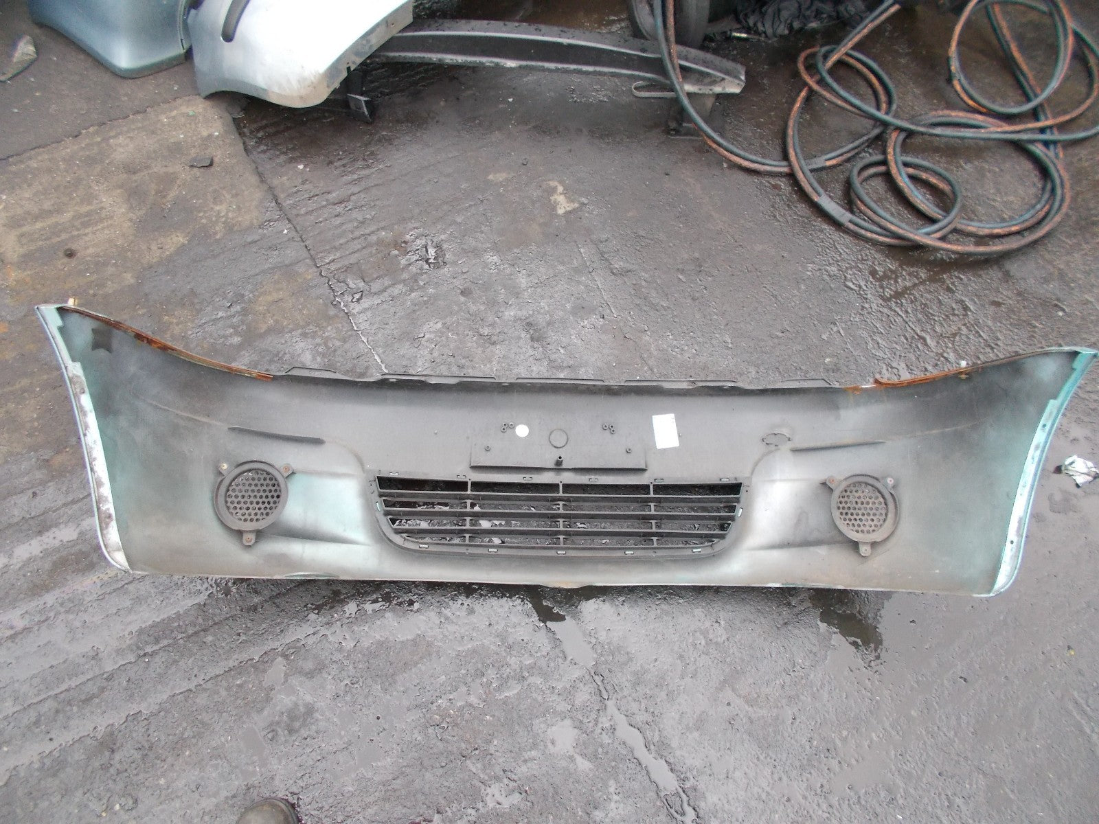 2003 DAEWOO MATIZ SE 5DR FRONT BUMPER AND GRILL COMPLETE BLUE