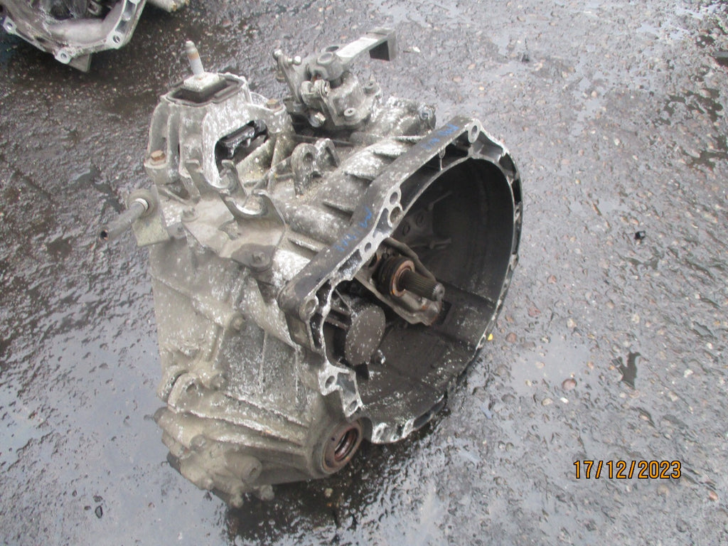 BMW MINI ONE R56 2009 1.6 DIESEL 6 SPEED MANUAL GEARBOX 7568721