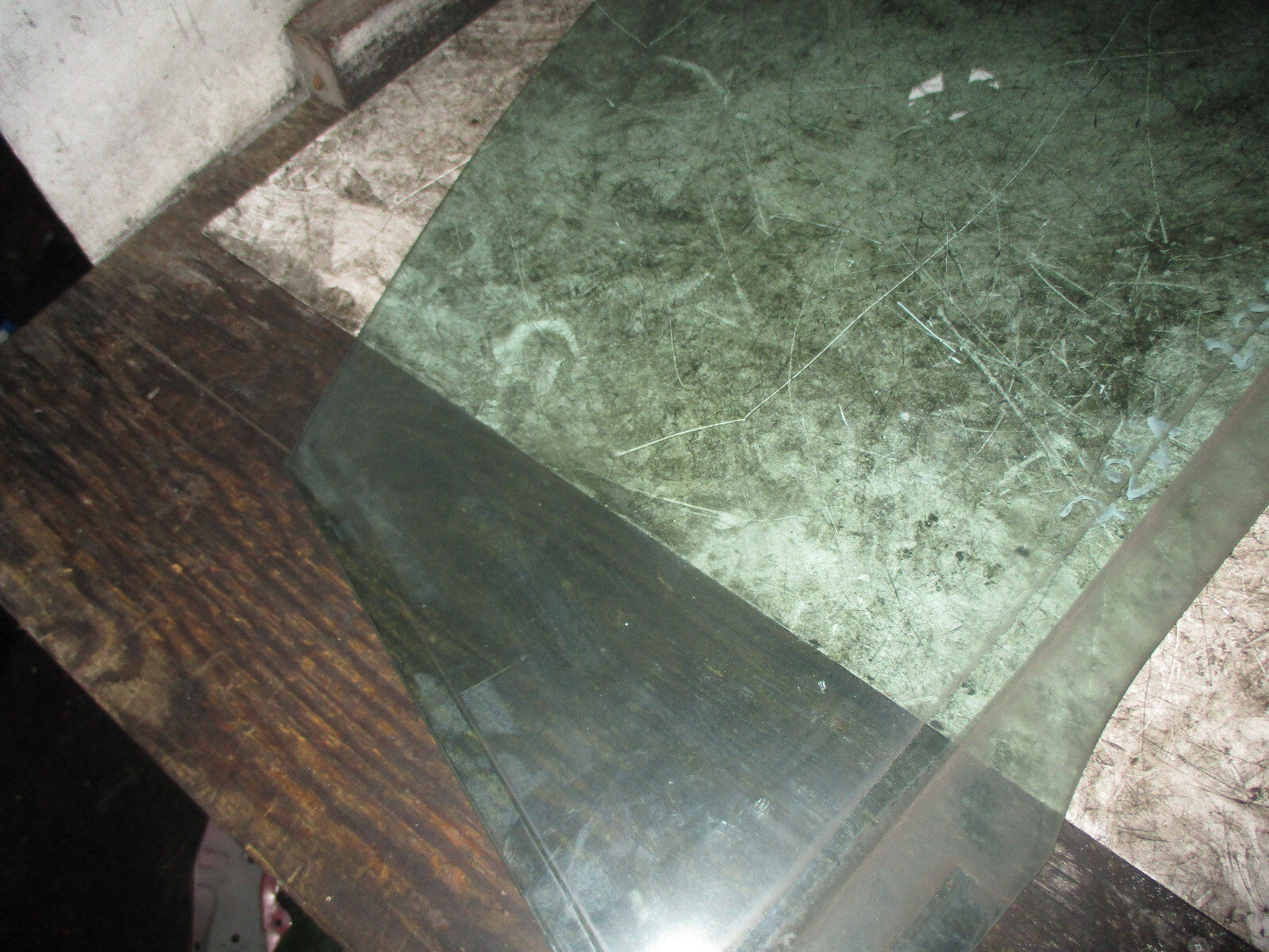 FORD C-MAX 2005 NSF PASSENGER SIDE FRONT WINDOW GLASS