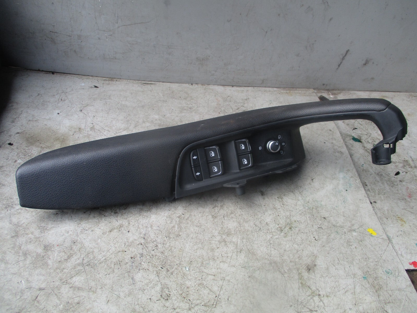 2018 AUDI A3 8V OS DRIVER SIDE DOOR WINDOW CONTROL SWITCH 8V0959851L