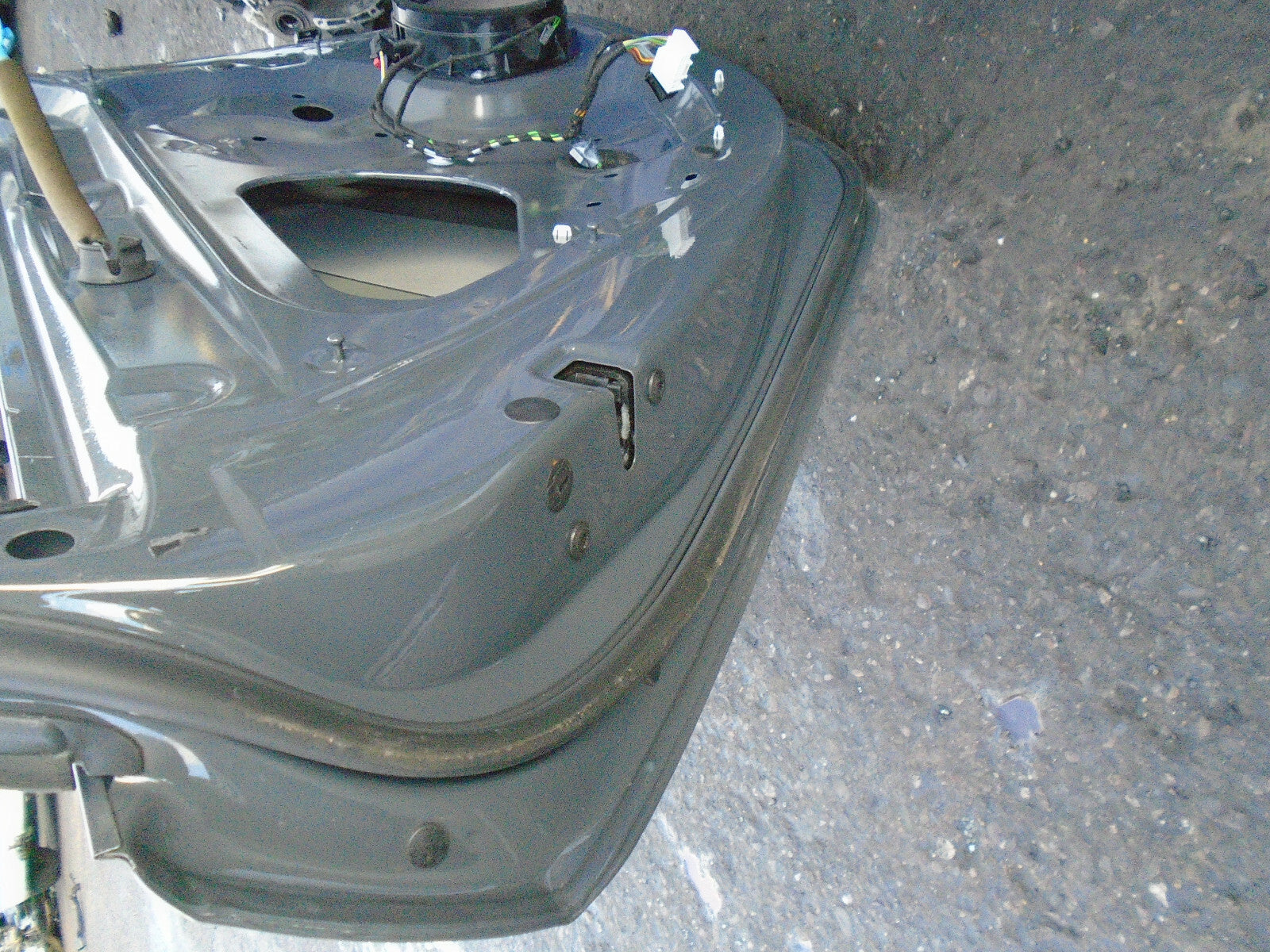 AUDI A3 8V 2017 5 DOOR NSR PASSENGER SIDE REAR DOOR BARE DAMAGED LX70 NANO