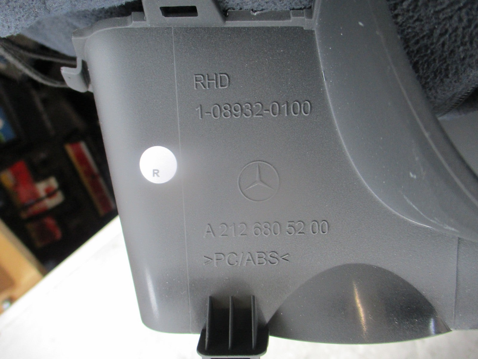 MERCEDES E CLASS W212 INSTRUMENT SPEEDO HOOD COVER SURROUND PLASTIC TRIM