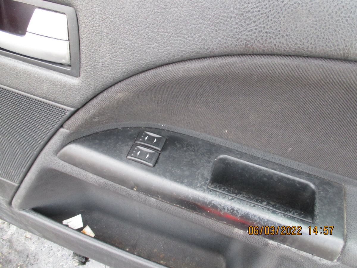 FORD MONDEO 2003 MK3 OSF FRONT DRIVER SIDE COMPLETE DOOR BLACK