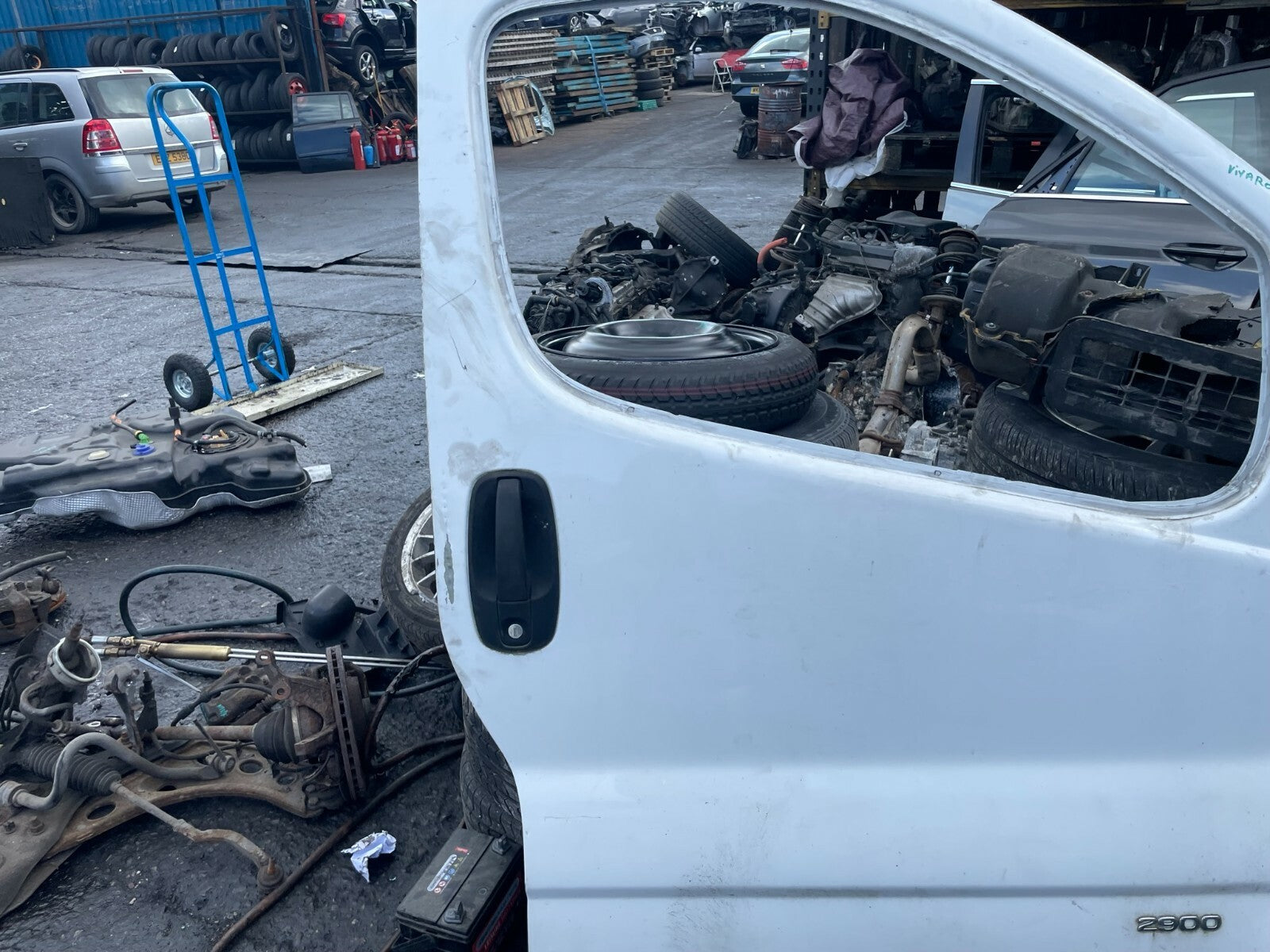 VAUXHALL VIVARO MK1 2007 OSF DRIVER SIDE FRONT DOOR BARE WHITE