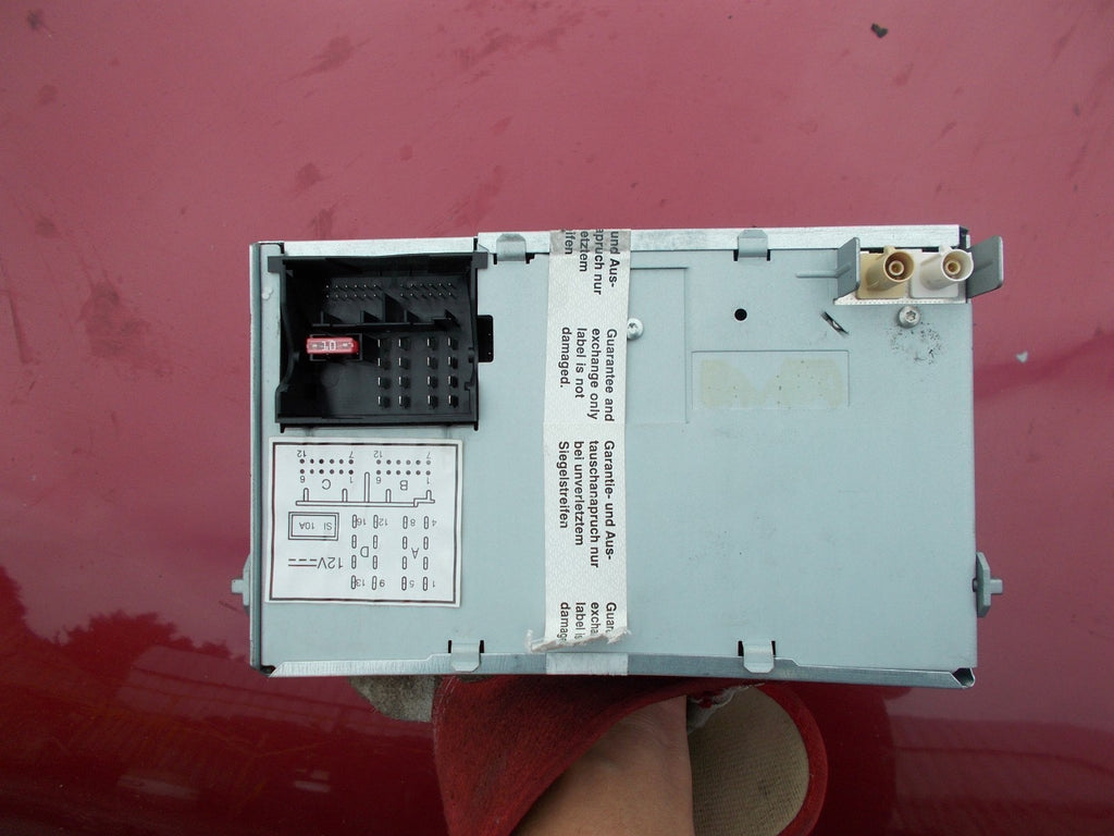 VOLKSWAGEN PASSAT B6 RADIO CD PLAYER 18438091