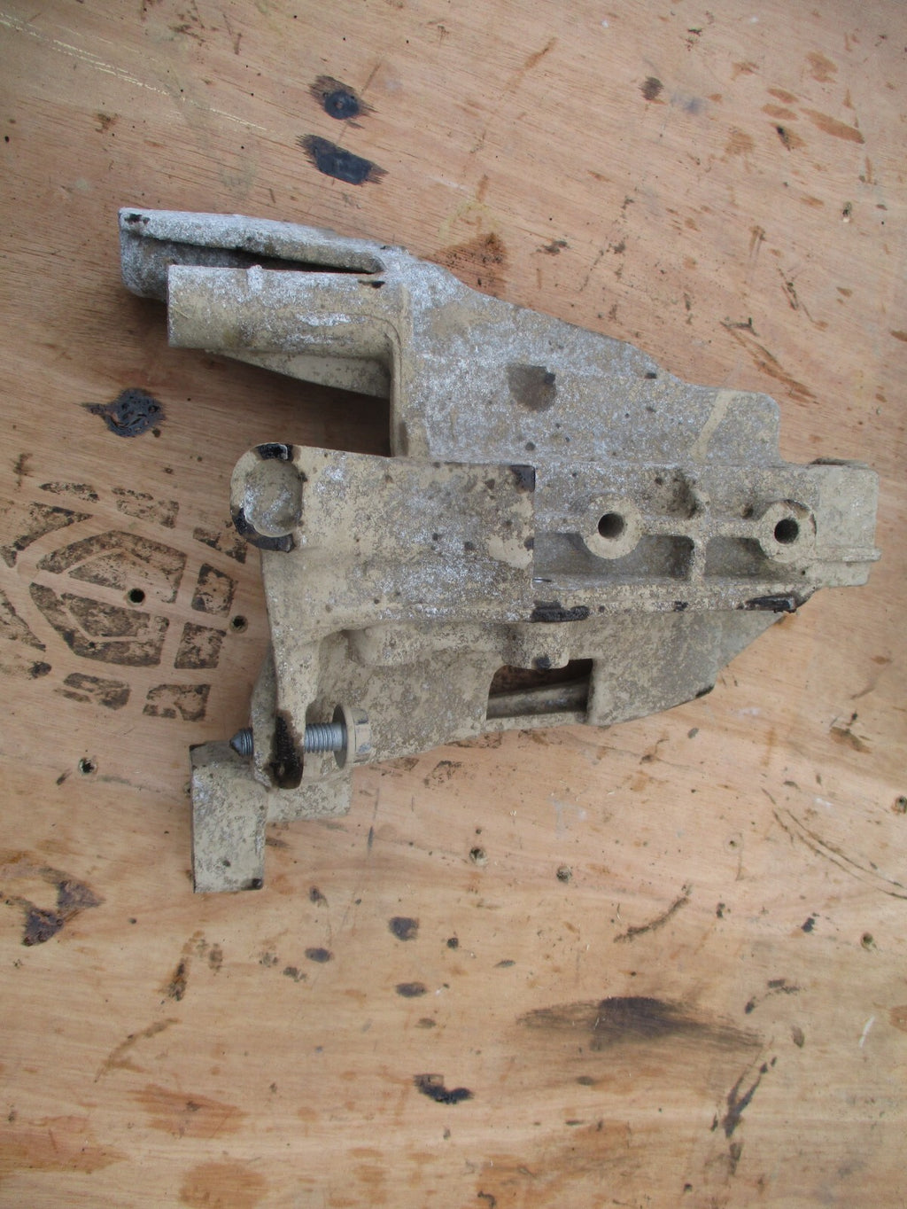 2022 VW VOLKSWAGEN CRAFTER MK2 2.0 TDI DIESEL ENGINE MOUNT 2N0407104B