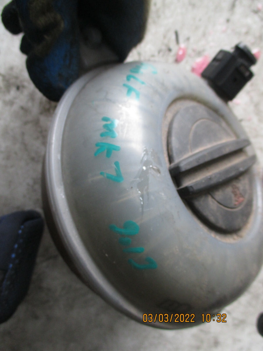 VOLKSWAGEN GOLF MK7 2013 1.6 DIESEL HEADER OVERFLOW EXPANSION TANK 5Q0121407A
