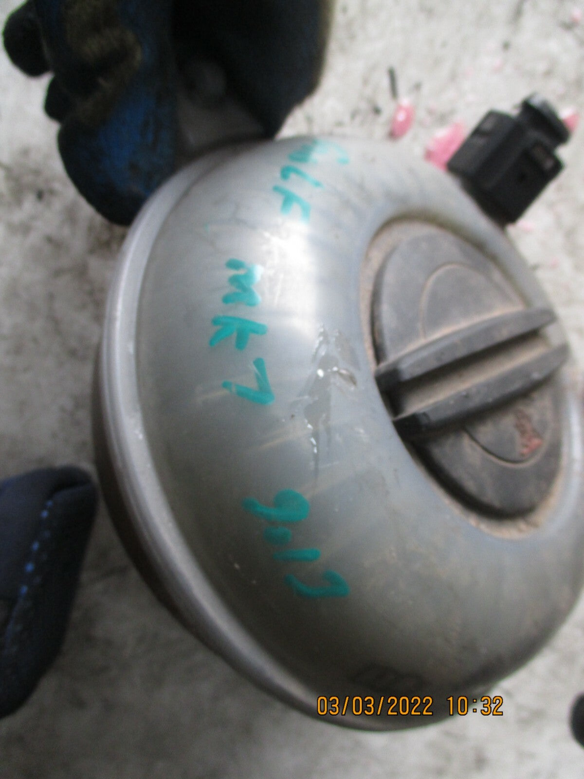 VOLKSWAGEN GOLF MK7 2013 1.6 DIESEL HEADER OVERFLOW EXPANSION TANK 5Q0121407A