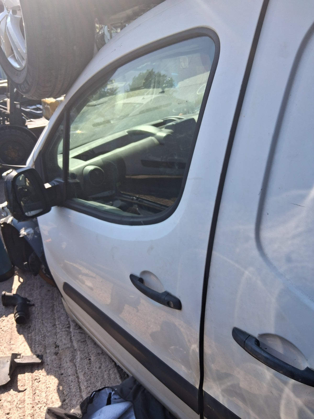 2015 PEUGEOT PARTNER MK2 NSF PASSENGER SIDE FRONT LEFT BARE DOOR WHITE