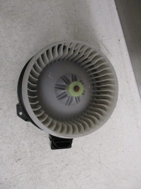 TOYOTA YARIS MK3 2016 HEATER BLOWER MOTOR FAN