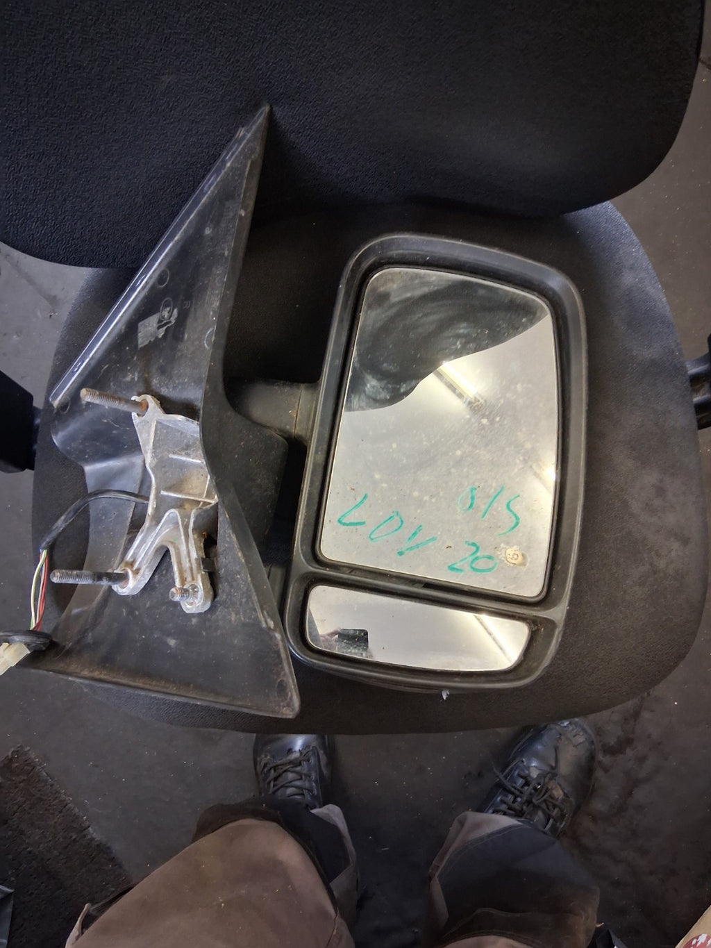 2020 SAIC LDV V80 OSF DRIVER SIDE FRONT RIGHT WING MIRROR
