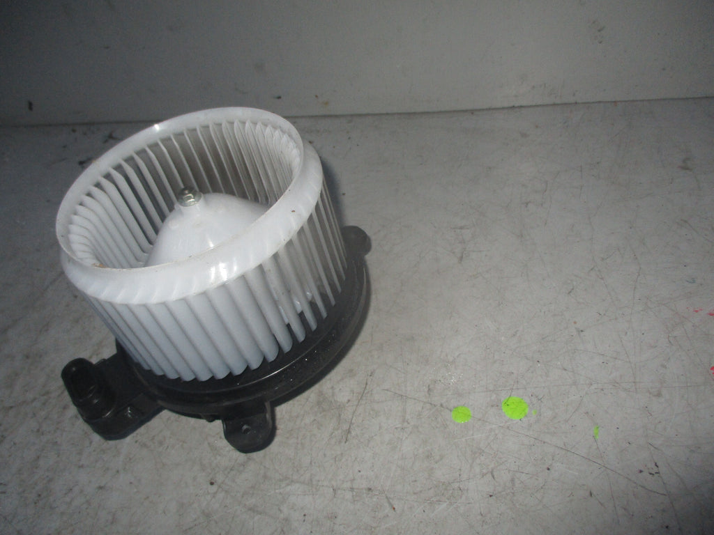SUZUKI SWIFT 2020 1.0 PETROL BLOWER MOTOR FAN CSA432B020