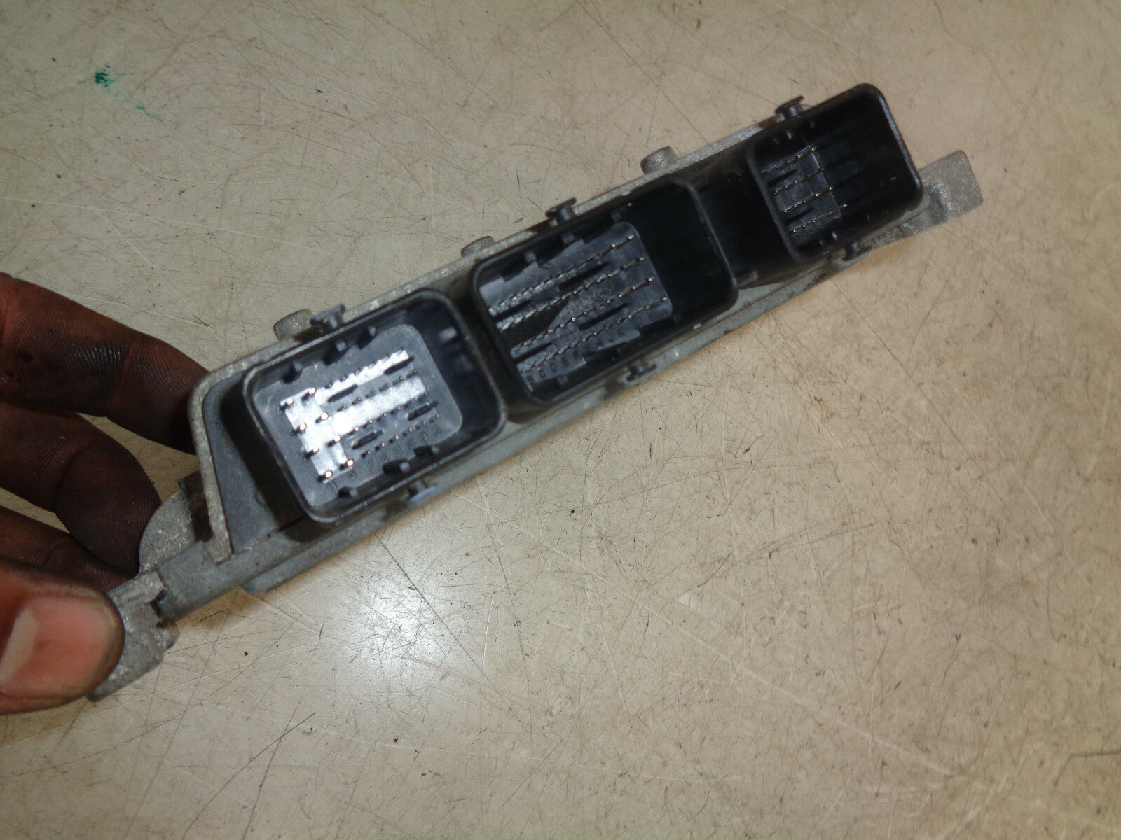FORD FIESTA MK7 2011 1.25 PETROL ECU ENGINE CONTROL MODULE AV2112A650CB