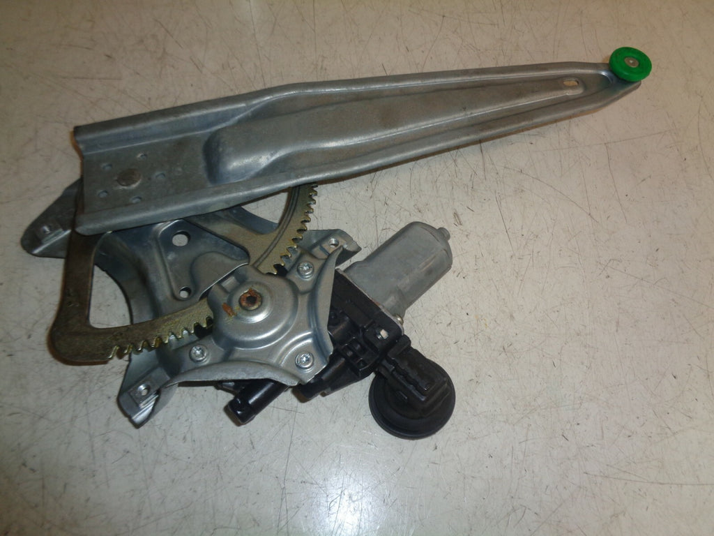 TOYOTA YARIS 2015 NSR PASSENGER SIDE REAR DOOR WINDOW MOTOR REGULATOR 857100D100