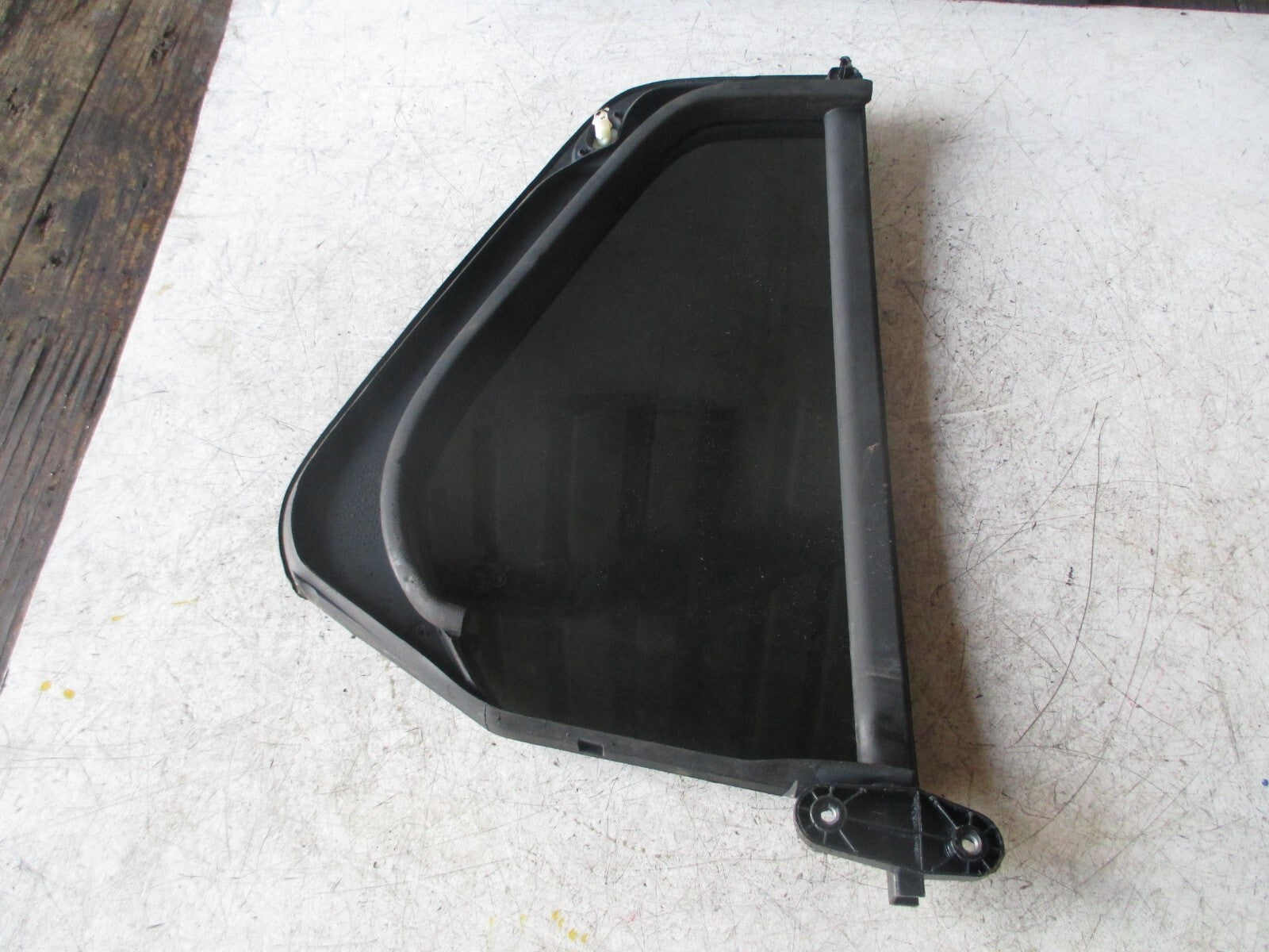VW VOLKSWAGEN GOLF MK7 2016 5 DOOR NSR PASSENGER SIDE REAR QUARTER WINDOW GLASS