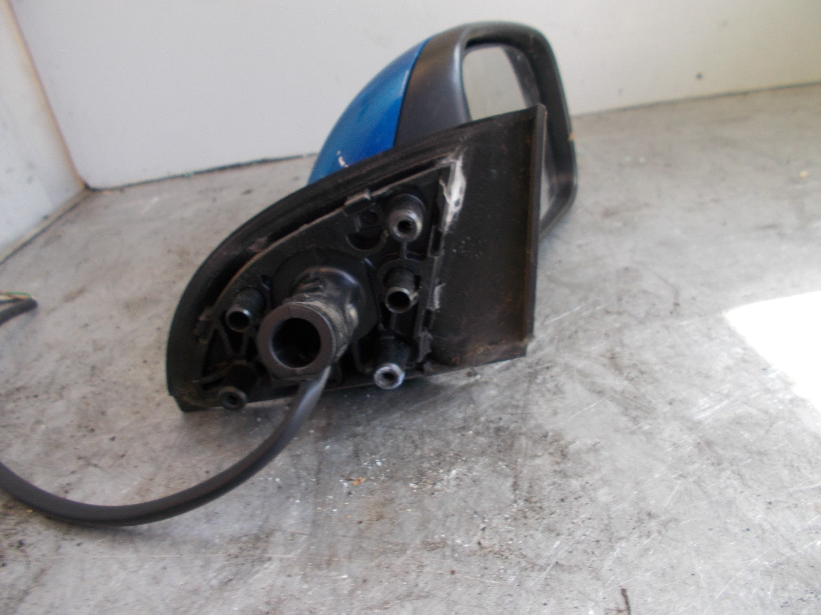 PEUGEOT 307 OS DRIVERS SIDE BLUE ELECTRIC WING MIRROR 96347739XT04