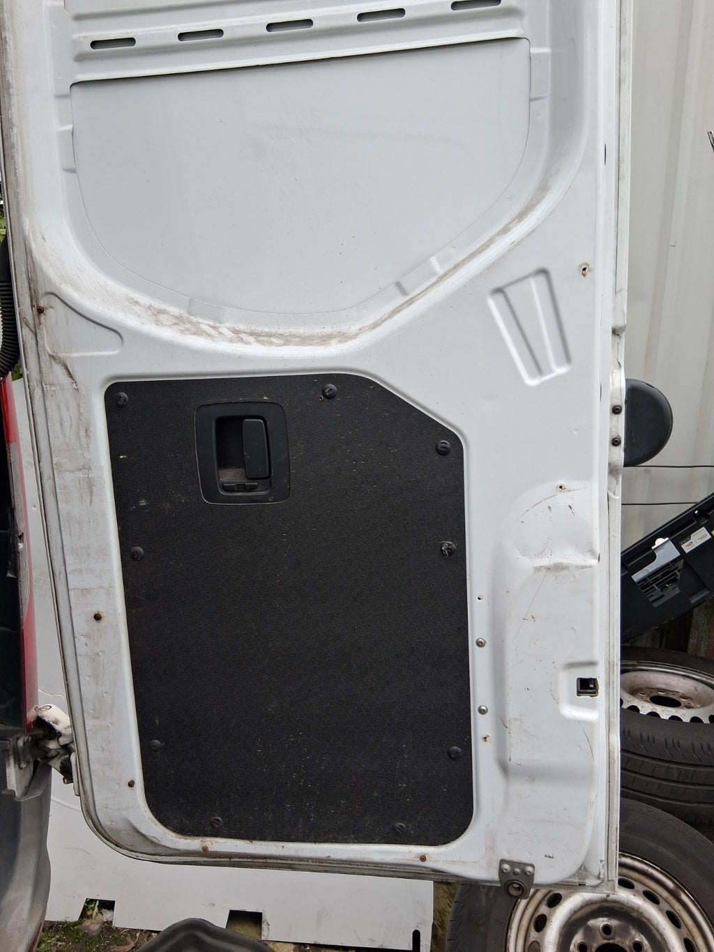 2018 MERCEDES BENZ SPRINTER W907 OSR DRIVER SIDE COMPLETE REAR RIGHT DOOR WHITE
