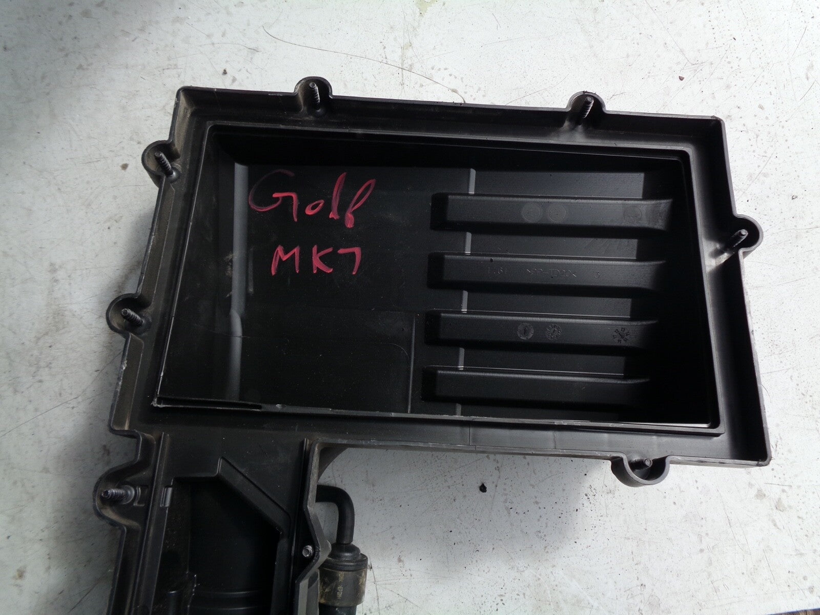 VW VOLKSWAGEN GOLF 2.0 TDI MK7 AIR FLOW METER INTAKE 04L906461B 5Q0129654