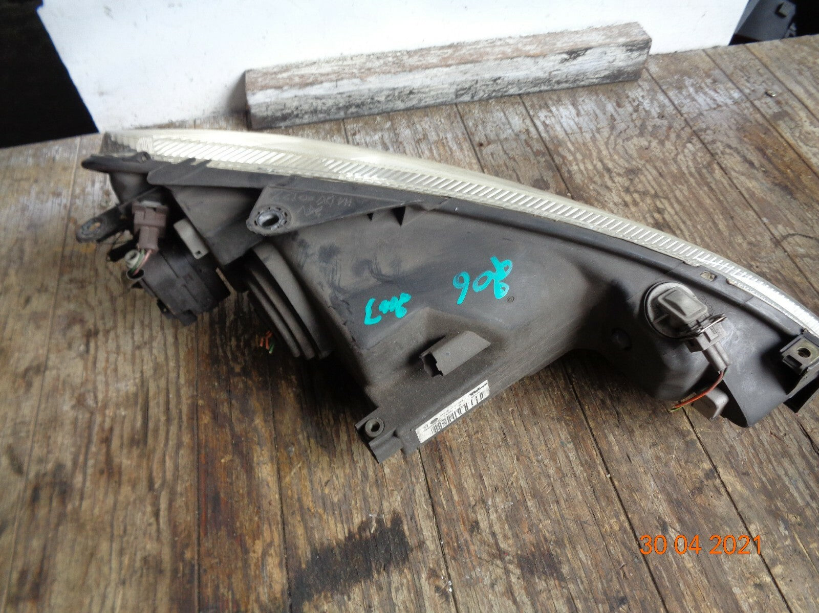 PEUGEOT 206 2003 NS PASSENGER SIDE FRONT LIGHT HEADLIGHT LAMP 9640559780