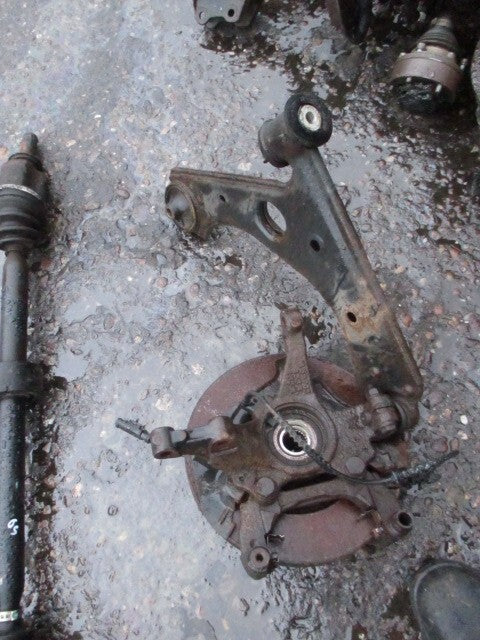 PEUGEOT PARTNER MK2 2009 1.6 DIESEL OS DRIVER FRONT MANUAL WHEEL BEARING HUB
