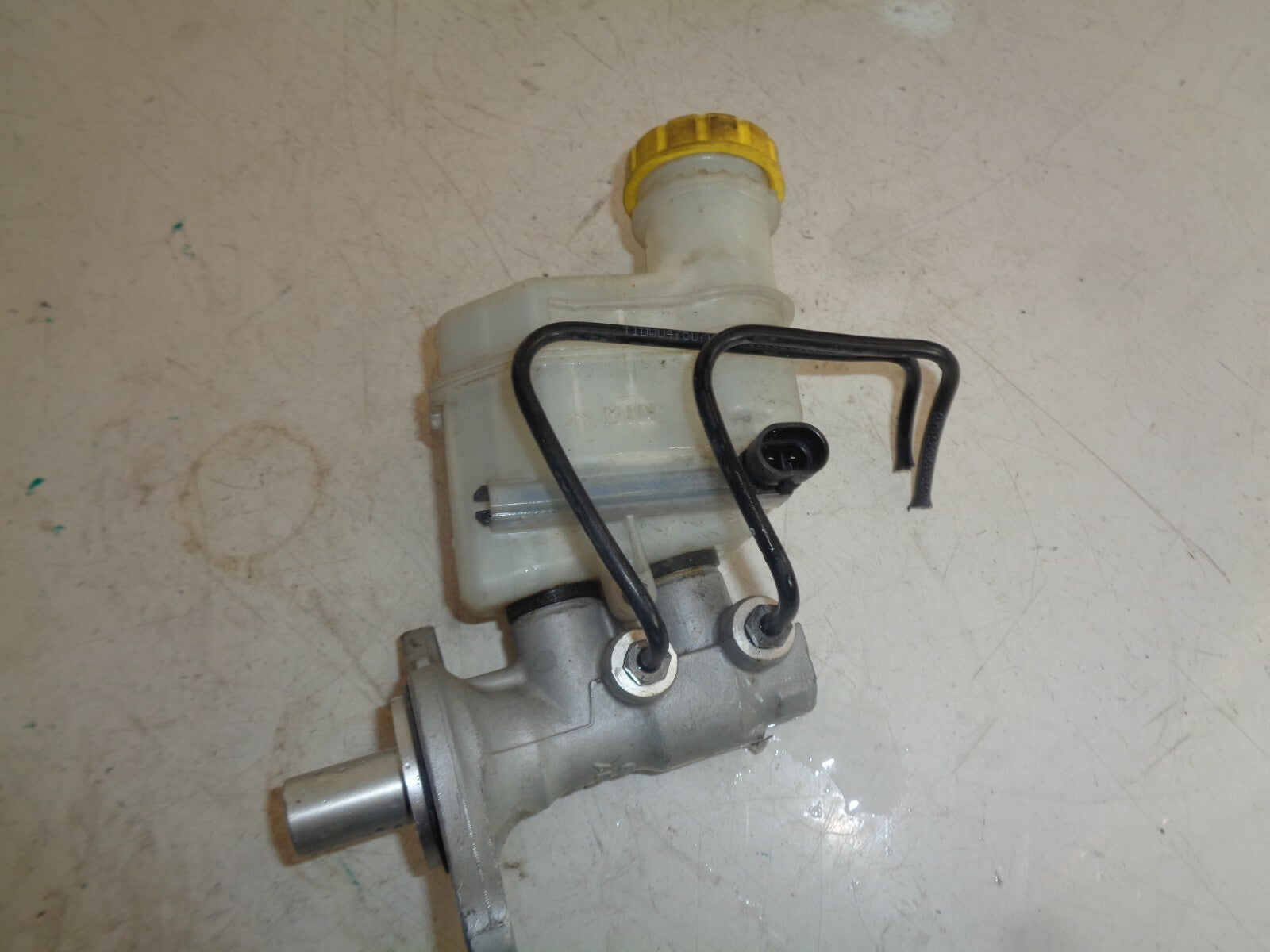 FORD KA MK2 2012 1.2 PETROL BRAKE MASTER CYLINDER