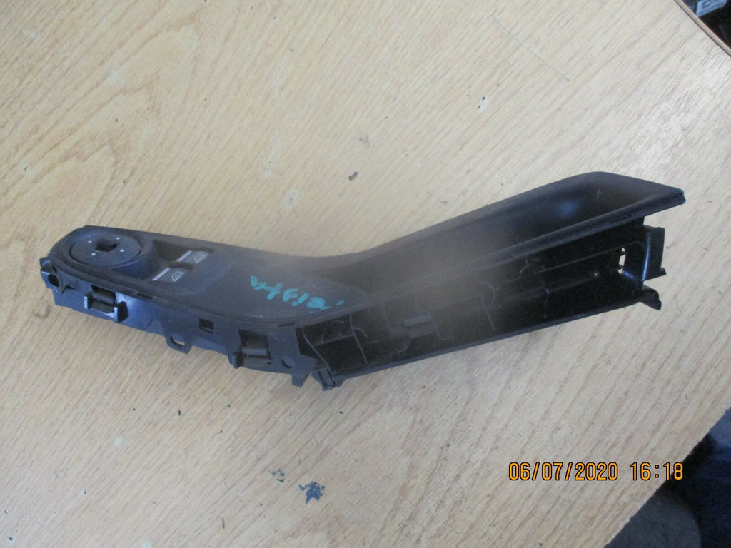 FORDS FIESTA 2016 3 DOOR DRIVER FRONT WINDOW SWITCH F1ET 14A132 EC