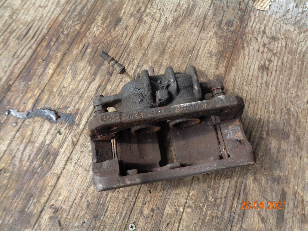 PEUGEOT EXPERT E7 TAXI 2008 2.0 D NSF PASSENGER FRONT BRAKE CALIPER