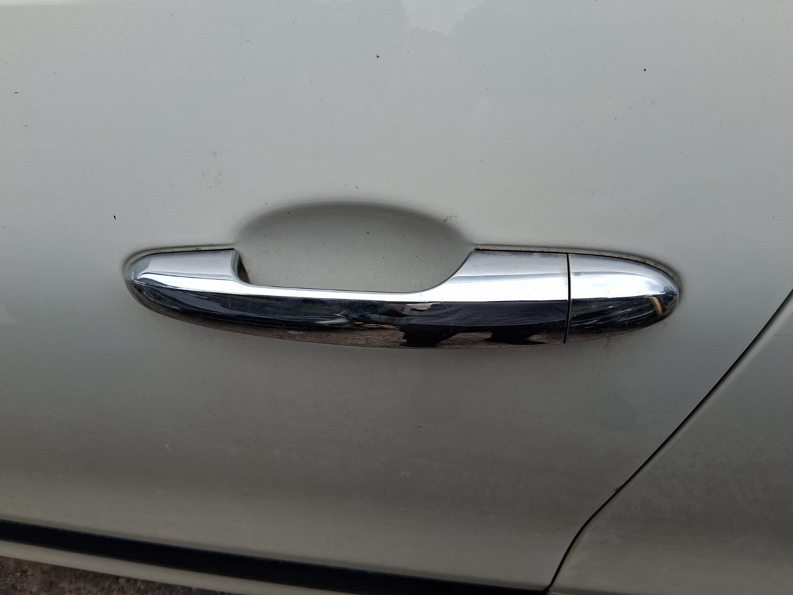 2019 FIAT 500L URBAN NSF PASSENGER SIDE FRONT EXTERIOR DOOR HANDLE CHROME