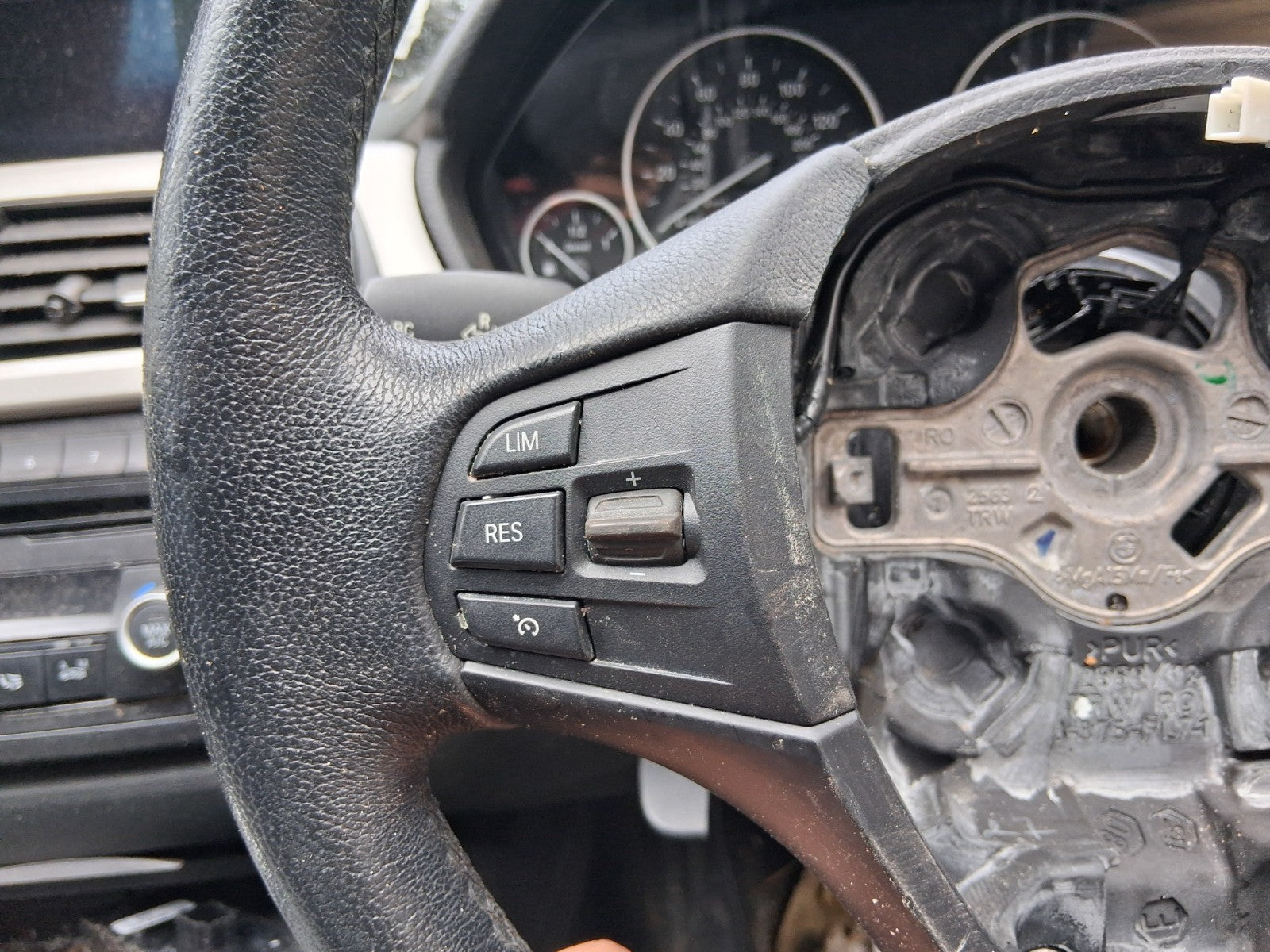 2015 BMW 3 SERIES F30 ESTATE MULTIFUNCTIONAL STEERING WHEEL 62558150E
