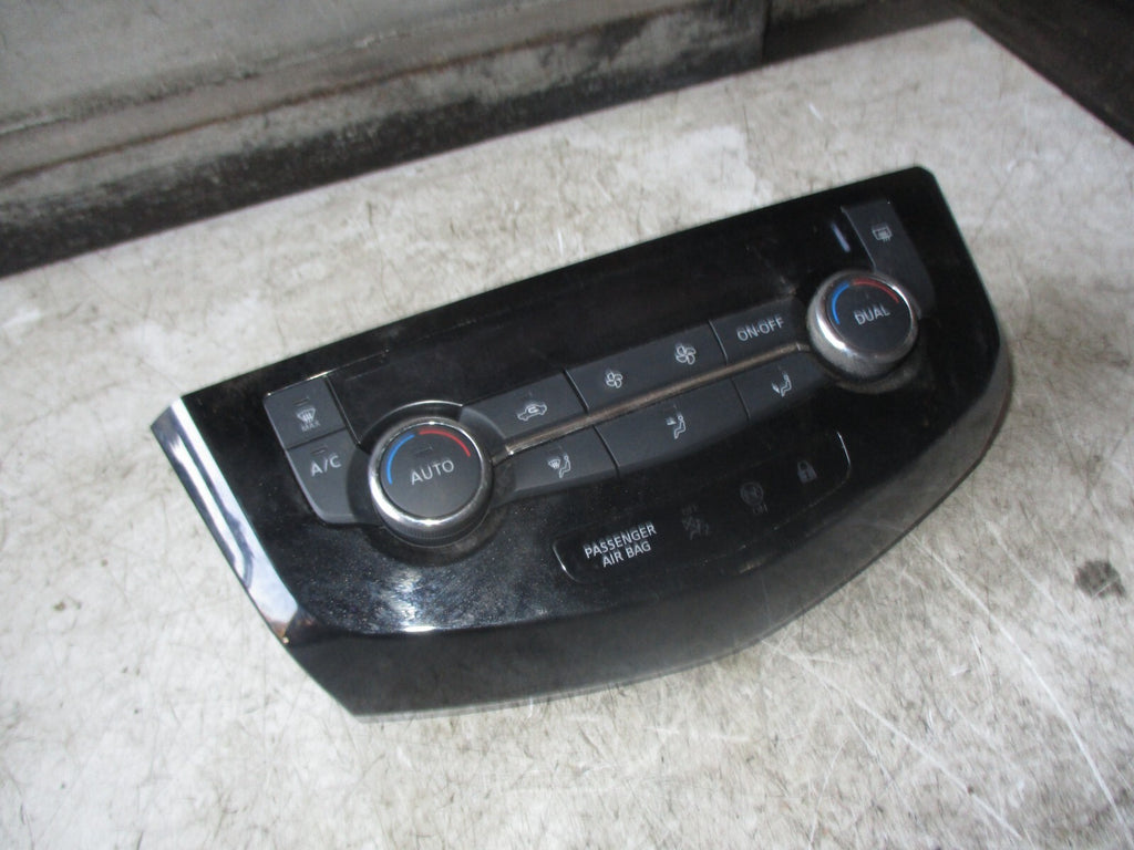 NISSAN QASHQAI J11 MK2 2021 HEATER AC CLIMATE CONTROL SWITCH PANEL 27500HV00A