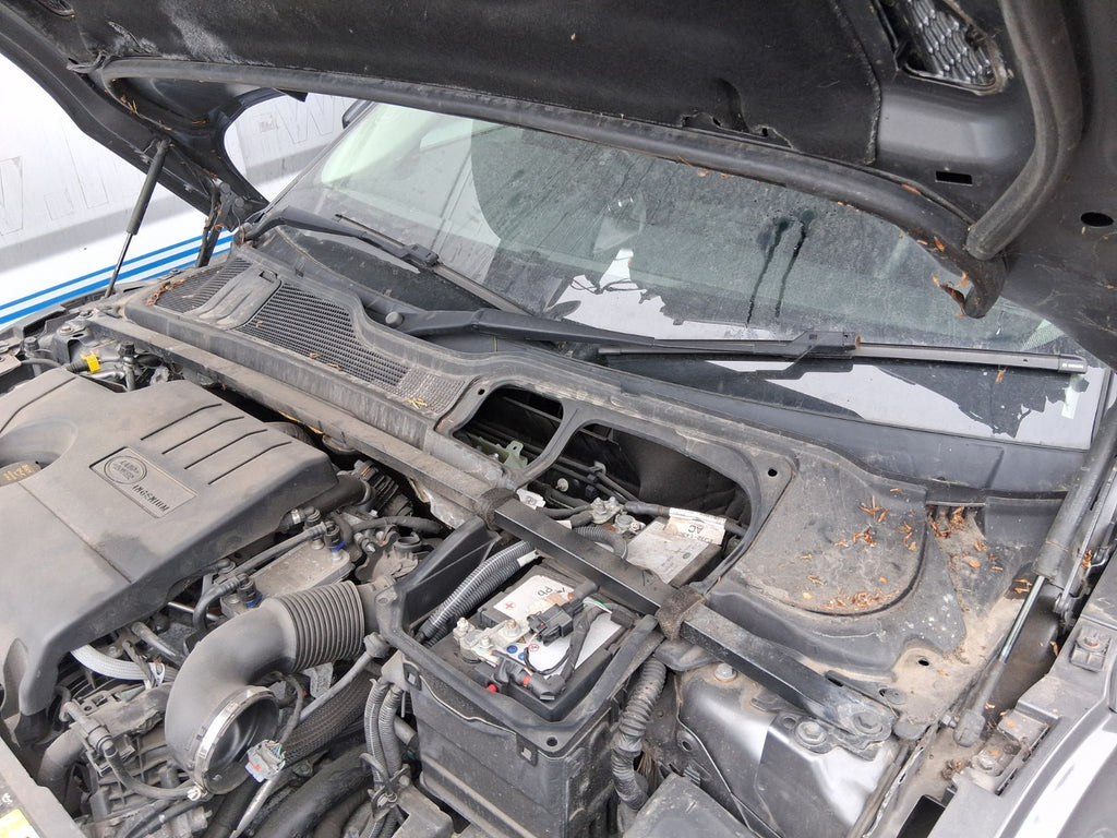2016 RANGE ROVER EVOQUE L538 FRONT WINDSCREEN SCUTTLE PANEL