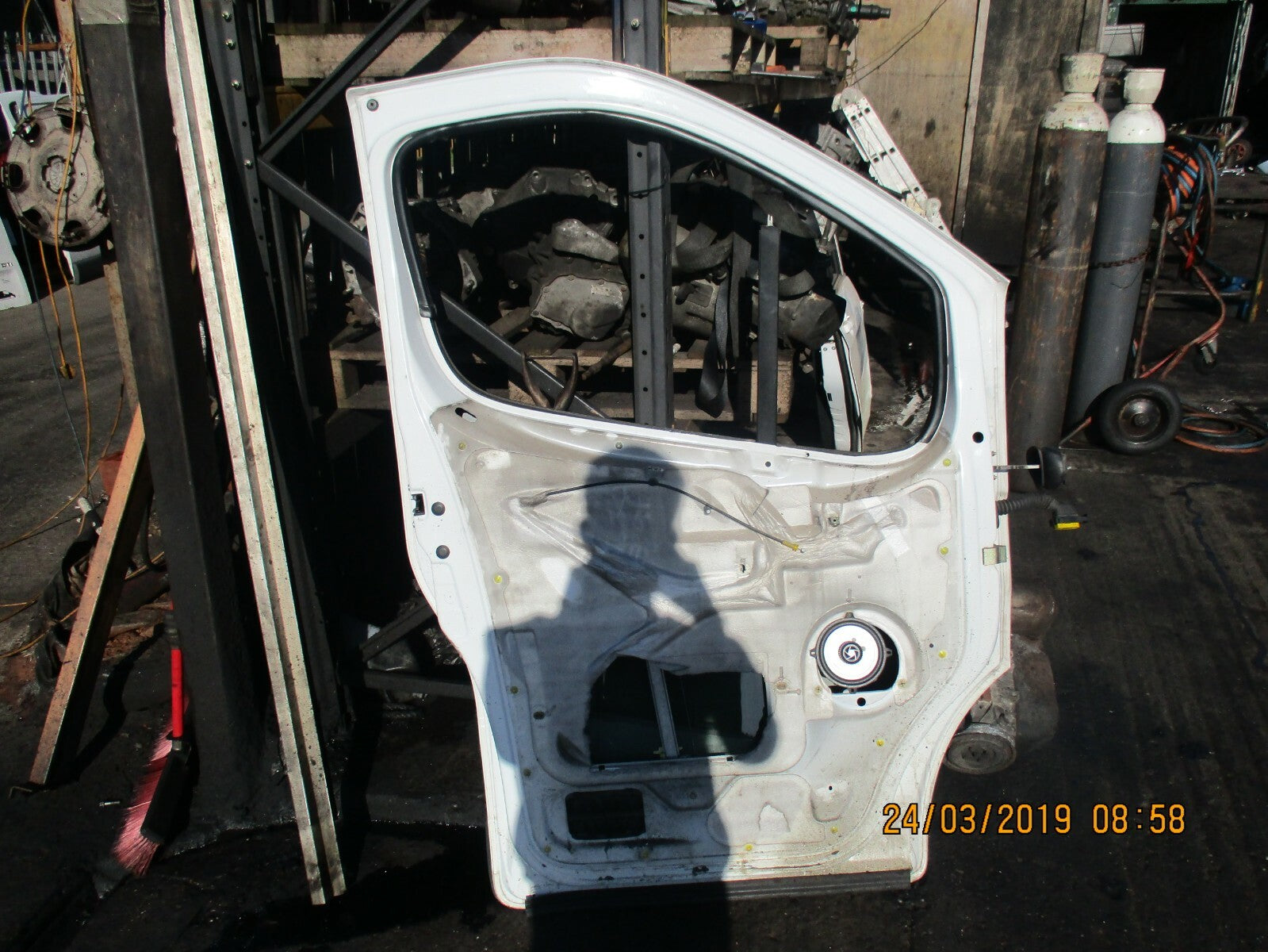 VAUXHALL VIVARO RENAULT TRAFIC NSF PASSENGER SIDE FRONT BARE DOOR WHITE