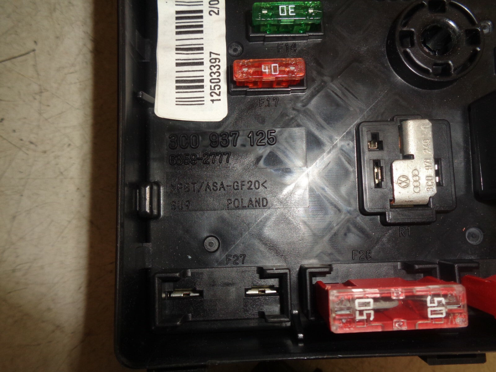 VW VOLKSWAGEN PASSAT B6 2007 ENGINE CONTROL FUSE BOX RELAY 3C0937125
