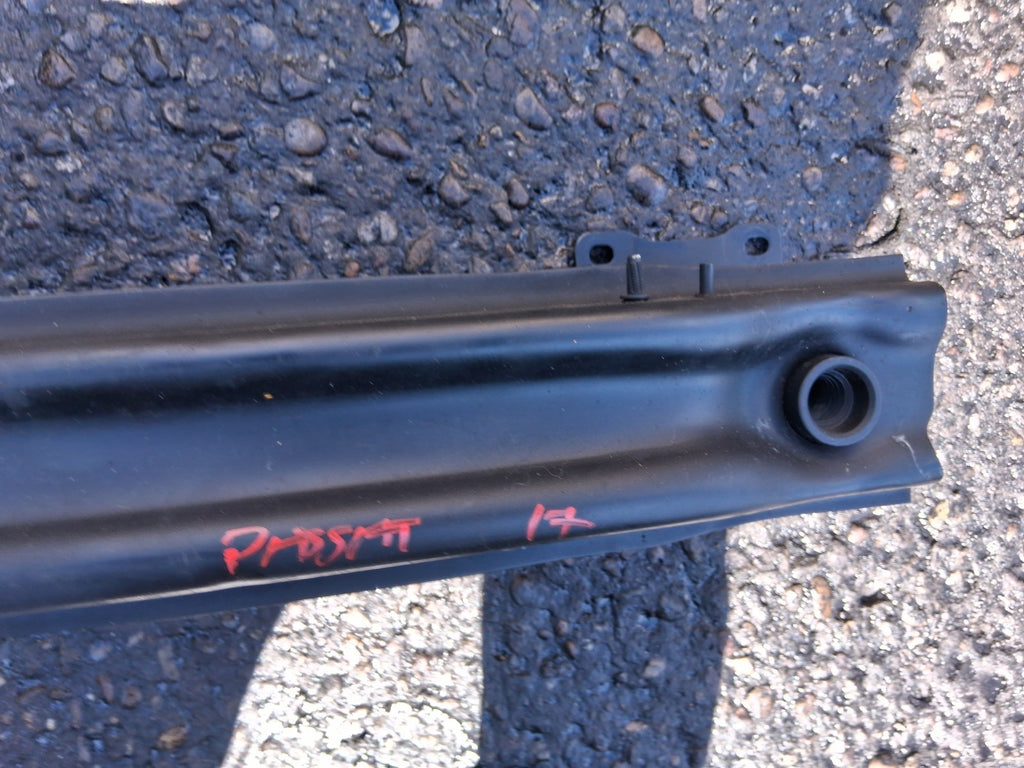 2017 VW VOLKSWAGEN PASSAT B8 ESTATE REAR CRASH BUMPER REINFORCEMENT BAR