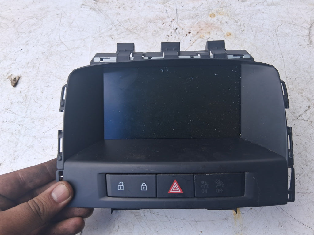 2013 VAUXHALL ASTRA J LCD SCREEN DISPLAY HEAD UNIT 95196687