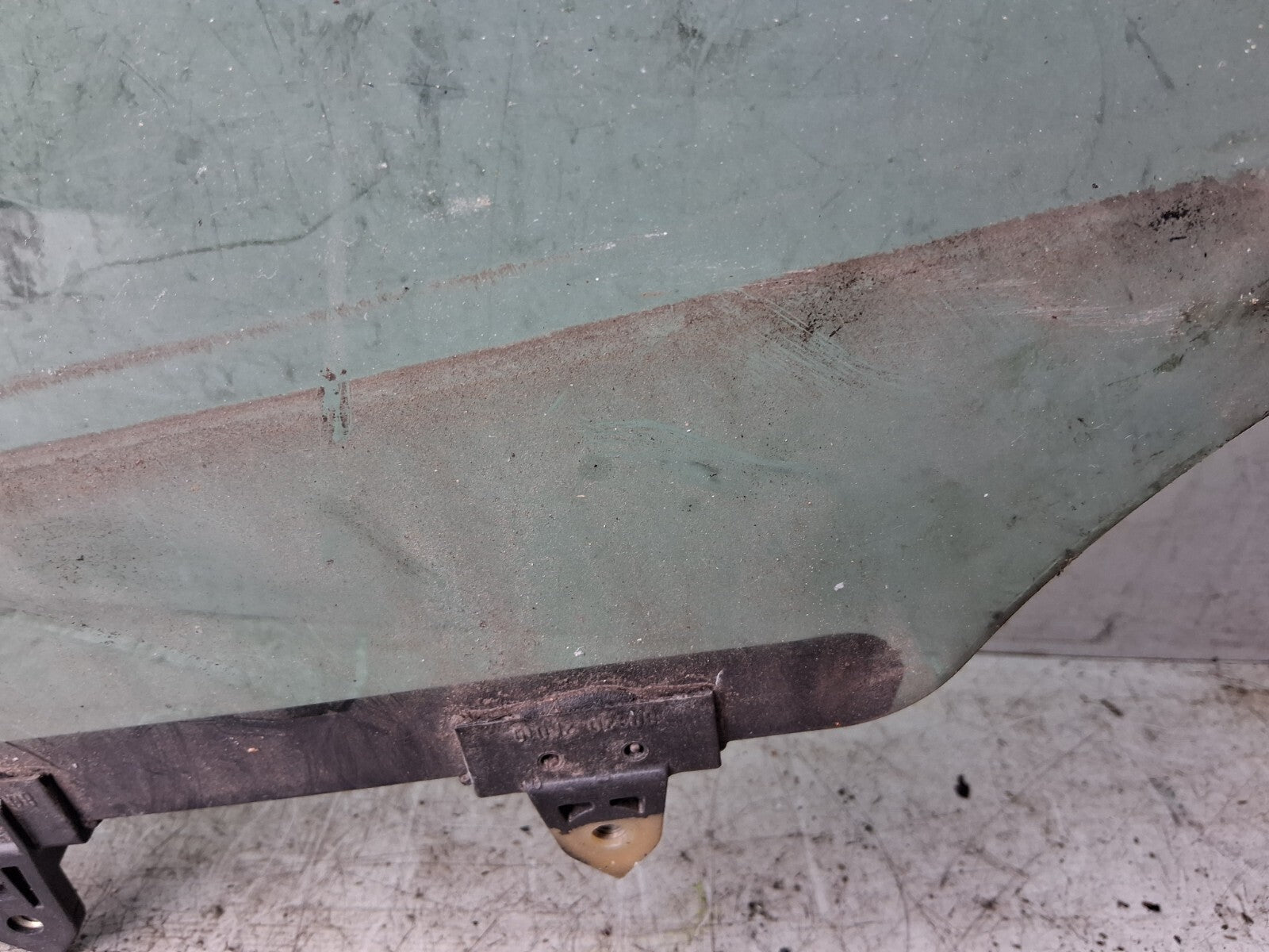 2006 NISSAN PATHFINDER OSF DRIVER SIE FRONT RIGHT WINDOW GLASS 43R000016