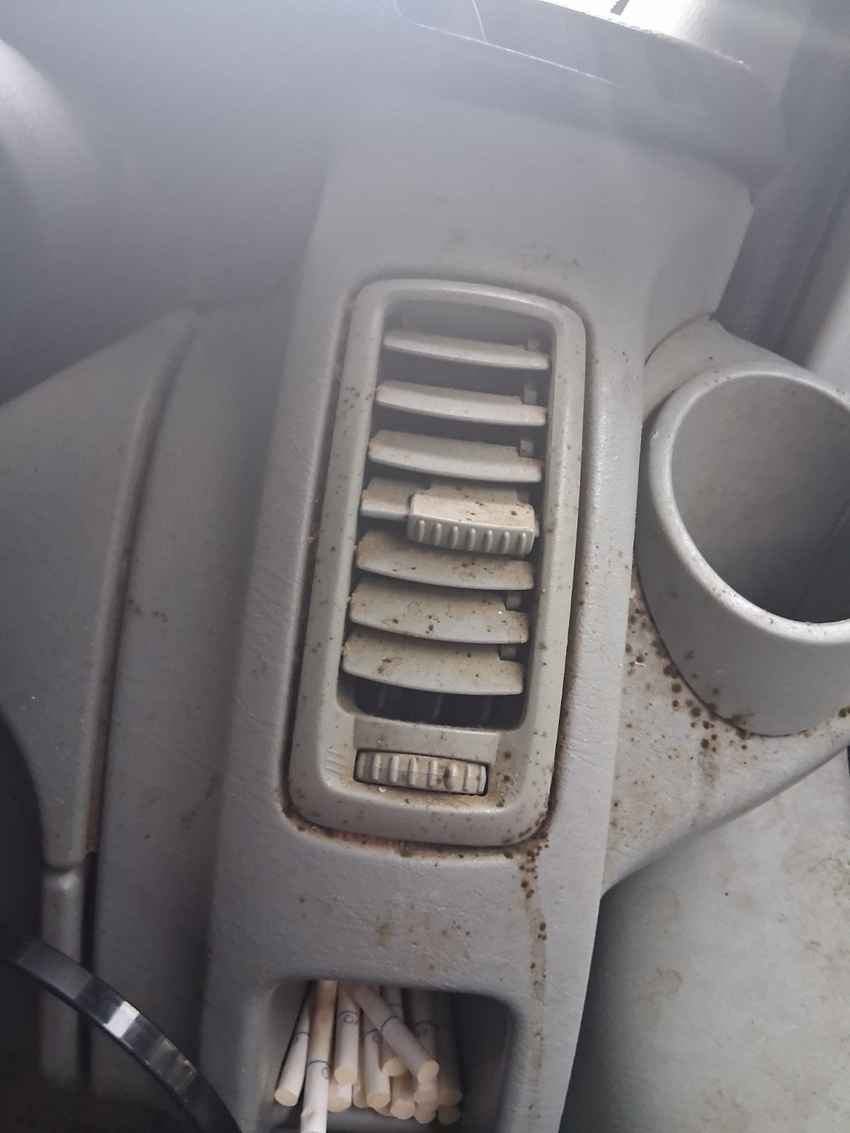 2014 VAUXHALL VIVARO MK1 OSF DRIVER SIDE FRONT RIGHT AIR VENT