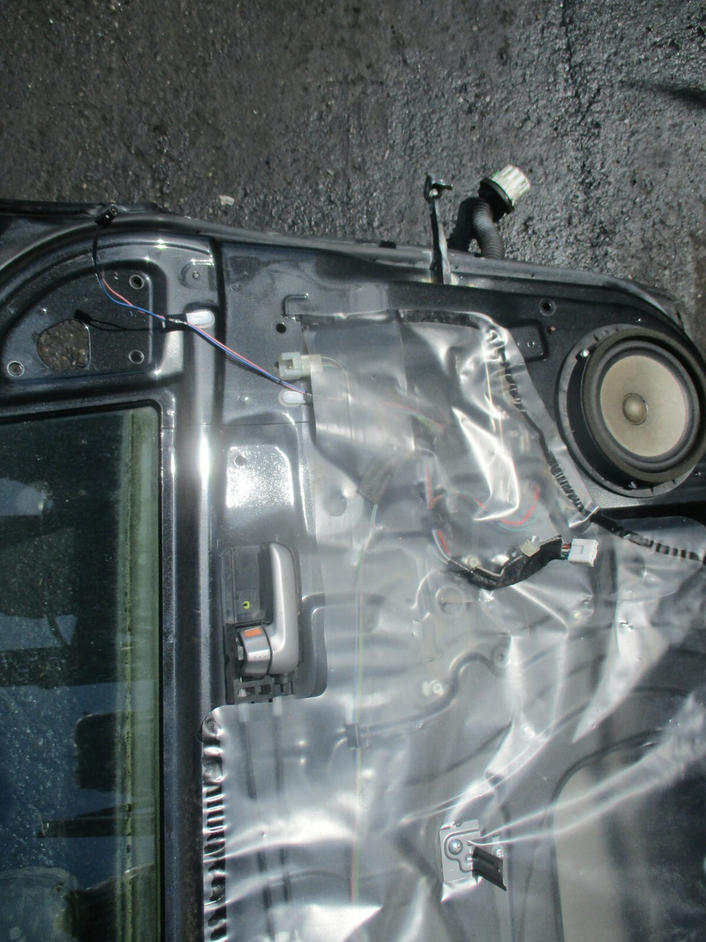 SUZUKI SWIFT GL 2008 3 DOOR NS PASSENGER SIDE FRONT DOOR GLASS REGULATOR BLACK